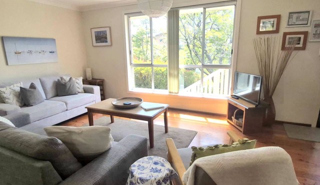 Holiday on Foley by Book Jervis Bay - Vincentia - 5 Minute stroll to Orion Beach, Pet Friendly