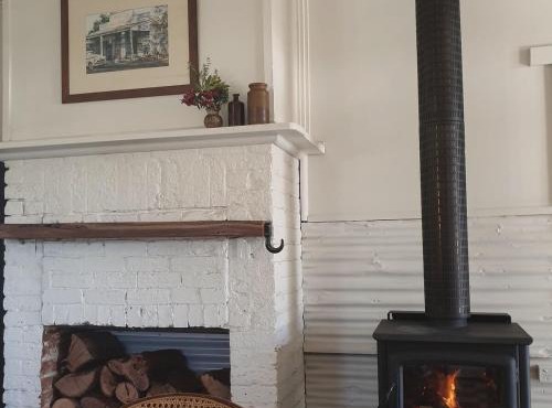 Homeo Alpine Cottage in Omeo