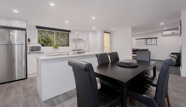 Honeysuckle Domain Modern Family Home in Ironbark