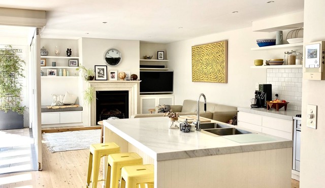 Idyllic Manly Beach Family Escape