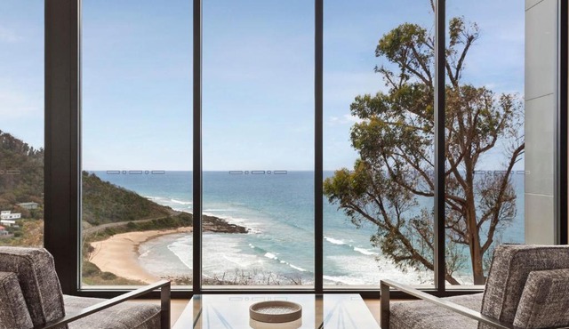 Iluka Blue in Wye River