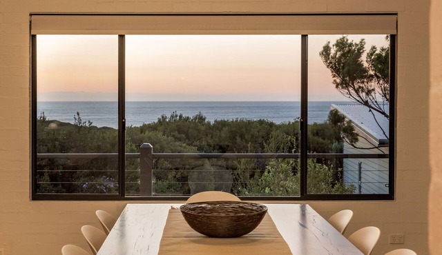 INVITING 2 STOREY COASTAL ESCAPE IN PRIME HOLIDAY POSITION ON YALLINGUP HILL in Yallingup
