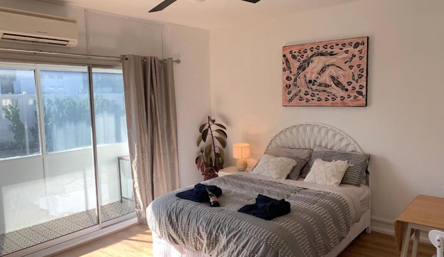 Kangaroo Lodge, Skip to city and kings park 311 in Perth