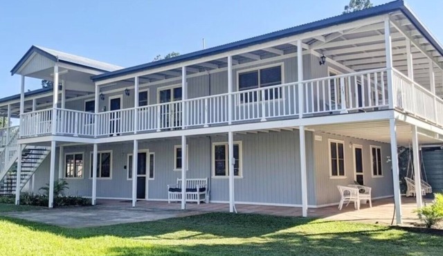 Kiarabilli on Moreton in Bulwer QLD