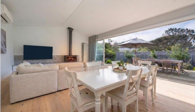Koonya Modern Luxury Retreat - Blairgowrie Oasis in Blairgowrie
