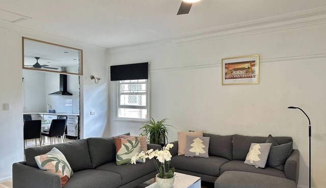 KozyGuru | Wyong | Cottage Close to Everything