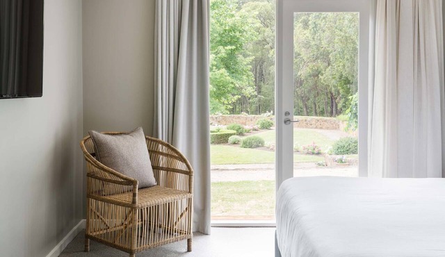Lancemore Lindenderry Red Hill