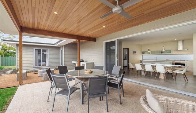 Leeuwin House—Spacious Seaside Living for Groups