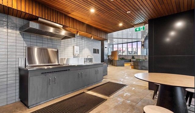 Level 15 Skytower – 2BR CBD Retreat