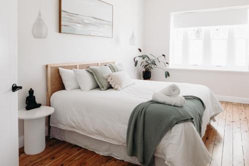 Lexton House - Luxurious Cottage in Parkes
