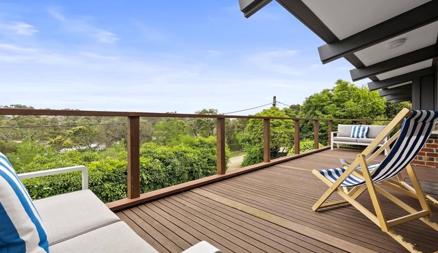 Light-Filled House Near Beaches and Cafés in Mount Martha