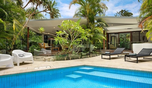 Luxurious Beachside Pavilion on Broken Head Beach in Broken Head