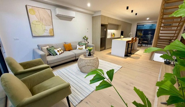 Luxurious Modern and contemporary apartment in Melbourne