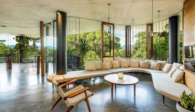 Luxury Eco Villa with Infinity Pool & Rainforest Views