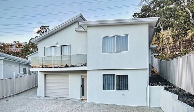 Luxury Lenah Valley Retreat, Minutes to MONA & CBD