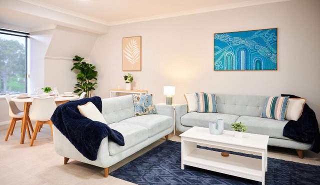 Luxury Perth Apartment near Optus
