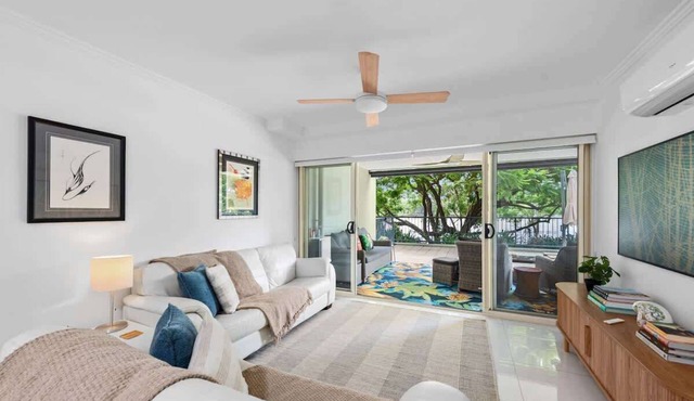 Luxury Riverfront! 2Bed/2Bath/2Car ~ West End