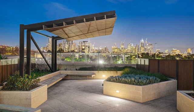 Luxury Unit next to Melbourne CBD Free Parking