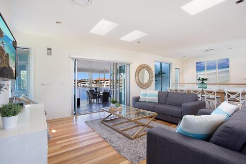 Main River Magic in Gold Coast
