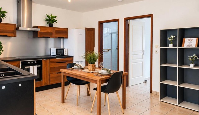 Maison tropicale climatisée Accès direct plage in Montjoly