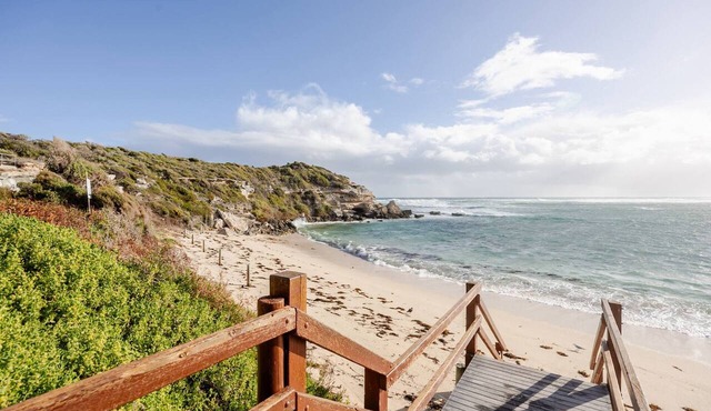 Margaret River Beach House ~ Ombak Villa