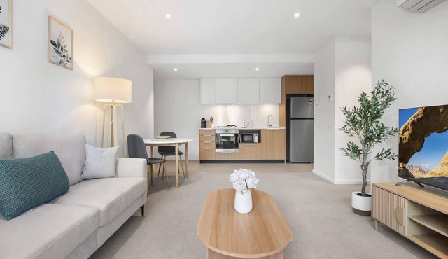 Marina-View 1-Bed Apartment in Docklands in Docklands