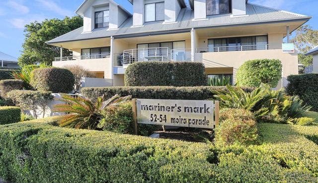 Mariners Mark 1 - panoramic views of the Myall River in Hawks Nest