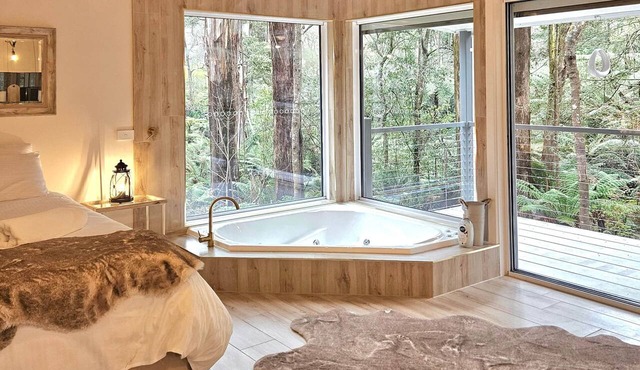 Memorable Gatherings at FernglenForestRetreat