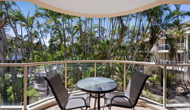 Miami Beachside Holiday Apartment just steps away from the stunning Miami Beach in Gold Coast
