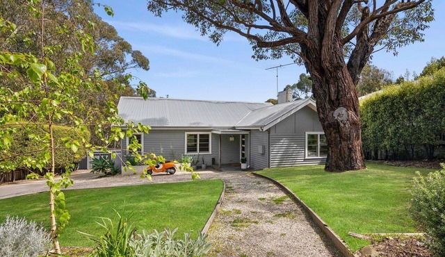 Minty's Beach House in Lorne