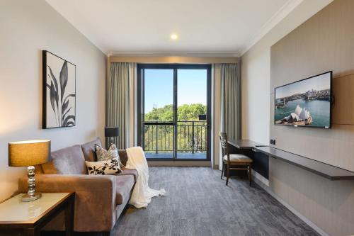 Modern 1BR Apt 1KM to Macquarie Park Station