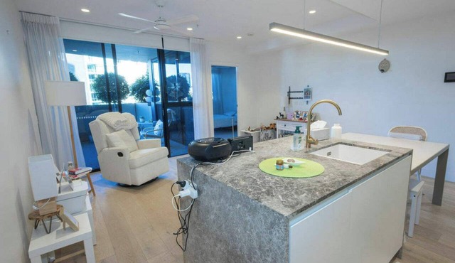 Modern 2BDR Milton Apt near Suncorp Stadium