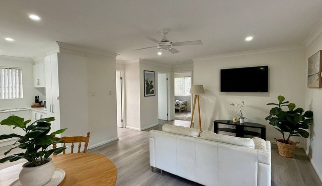 Modern Apartment Near Tamworth CBD