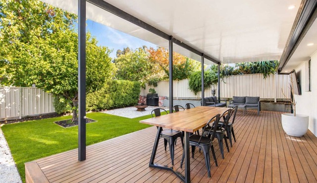 Modern Bendigo Retreat Near CBD in Bendigo