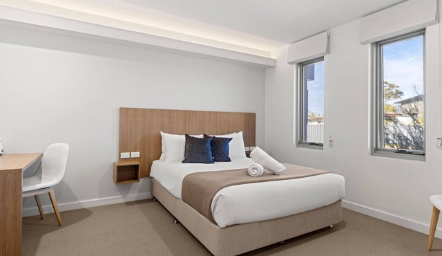 Modern Queen Studio - 6 Min Walk to Callala Beach