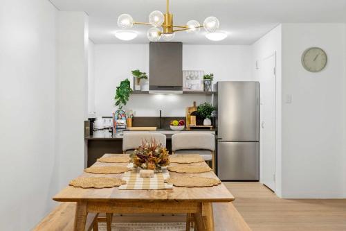Modern Renovated 2BR Apartment in East Perth