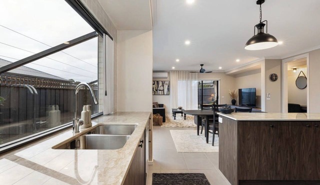 Modern Sanctuary in Ballarat in Mount Clear
