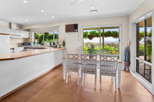 Monkey Gully Retreat - Pool - Mansfield - Sleeps 9 in Mansfield