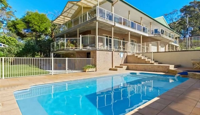 Mossy Point Pool House | Beach Walk | Sleeps 10
