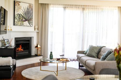 Mount Bold Estate - Luxurious Private Retreat