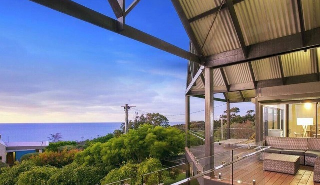 Mount Martha Oceanfront Retreat | Pool, Spa, Views | Pet & Family Friendly in Mount Martha