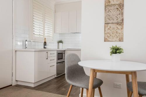 Newington Apartments - Apt 2 Twin Queen in Alfredton