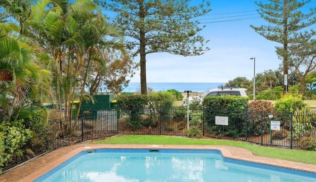 North Kirra Ocean Gem - perfect family holiday