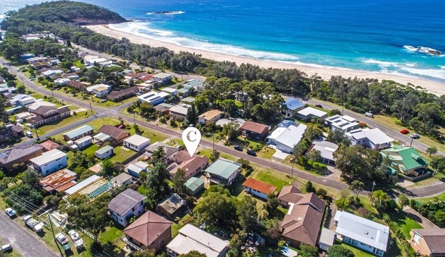 Now Available 22 Oct to 1 Nov - 120m to Beach! in Narrawallee