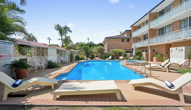 Ocean Parade 6 - Coastal 2-Bedroom Apartment Opposite Park Beach in COFFS HARBOUR