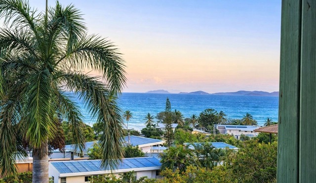 Ocean View Beach House - Barlows Hill in Barlows Hill
