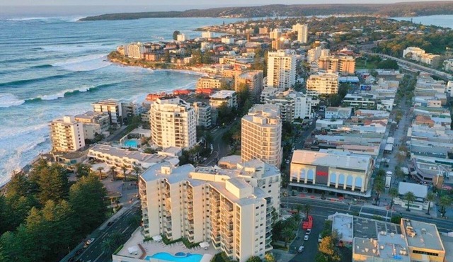 Ocean View, Lift Access 510 Opposite North Cronulla Beach in Cronulla