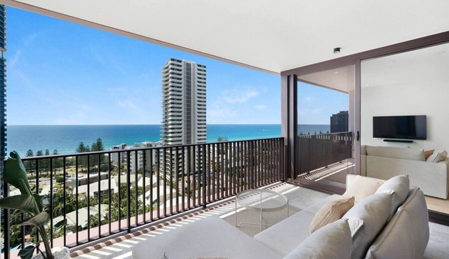 Oceanview Getaway | 2B Apartment. Pool. Parking in Mermaid Beach