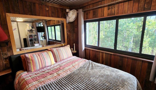 Off-Grid Equipped Container with Outdoor Pool and Amazing Views in Queensland