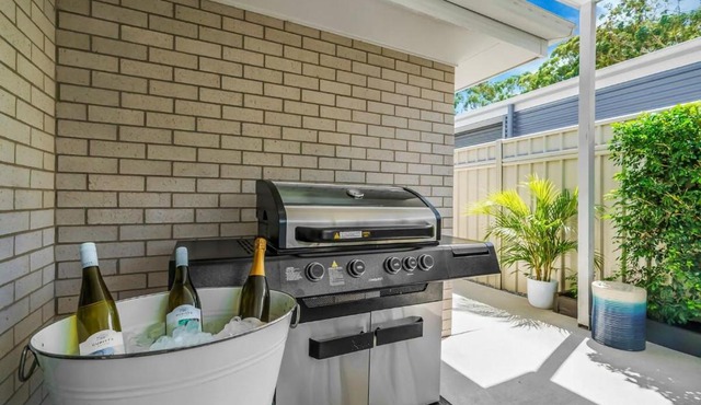Oscar's Broulee Beach Luxury Coastal Living
